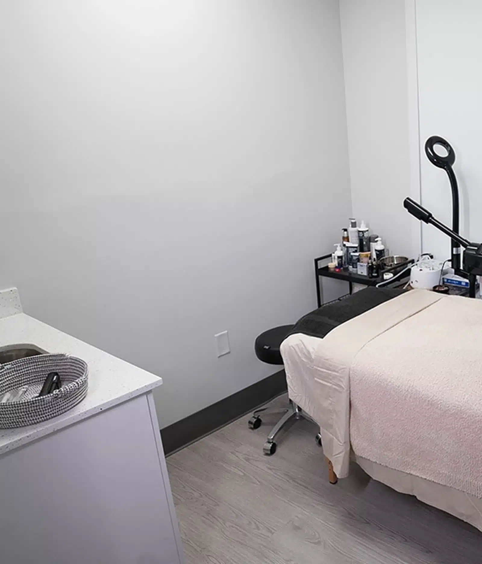 Makes Nouveau Aesthetics Stand Out Makes Nouveau Aesthetics Stand Out